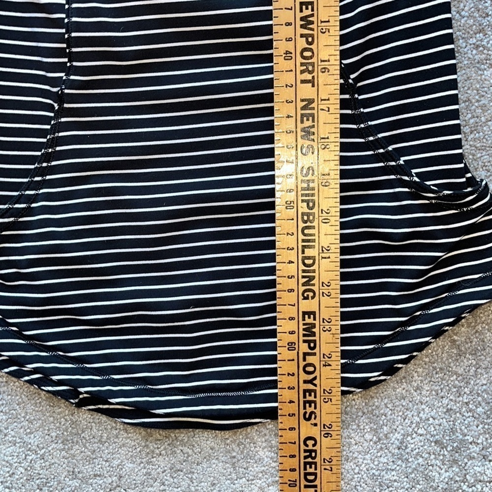 Lululemon Base Runner 1/2 Zip Jacket Size 6 - Picture 14 of 15